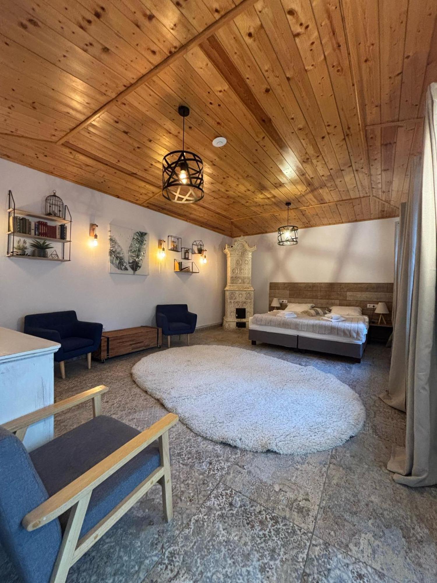 Drachenhaus Urban Villa Braşov Esterno foto