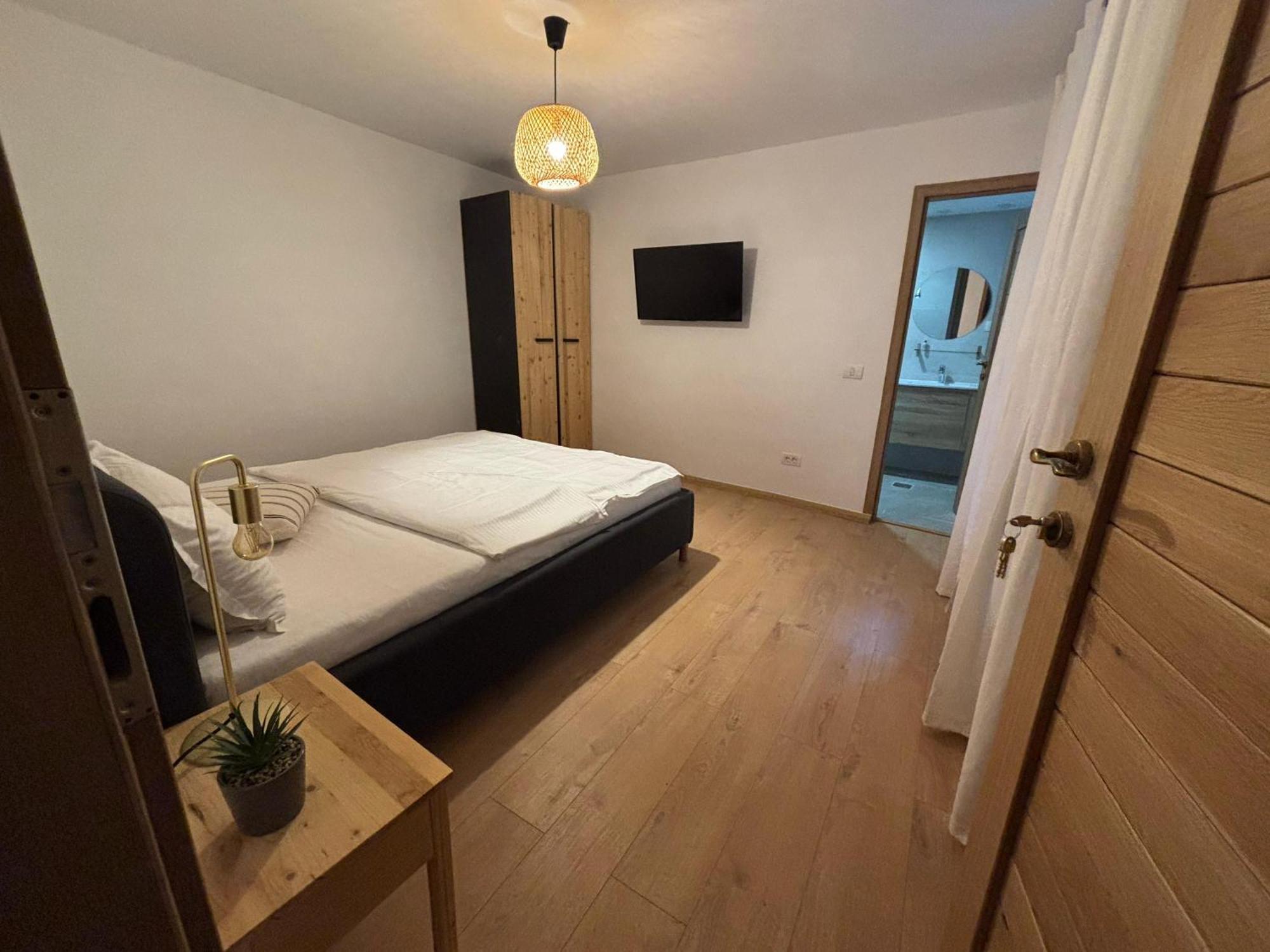 Drachenhaus Urban Villa Braşov Esterno foto