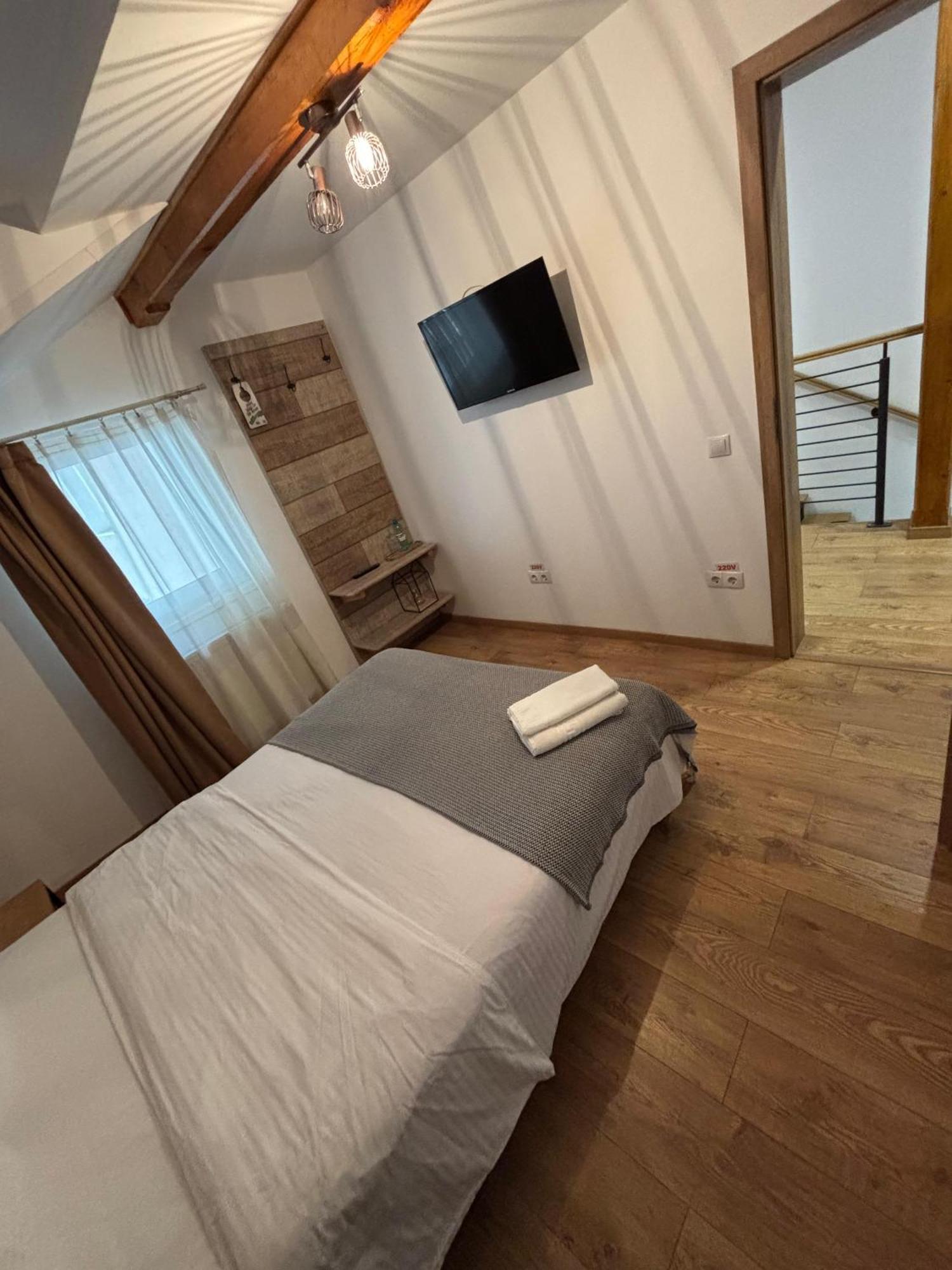 Drachenhaus Urban Villa Braşov Esterno foto